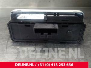 Volvo V60 Schakelaar achterklep O17650 foto 2