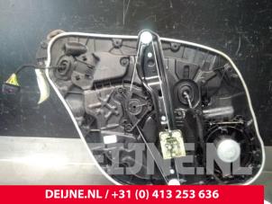 Volvo V60 Ruitmechaniek 4Deurs rechts-achter O17655 foto 3
