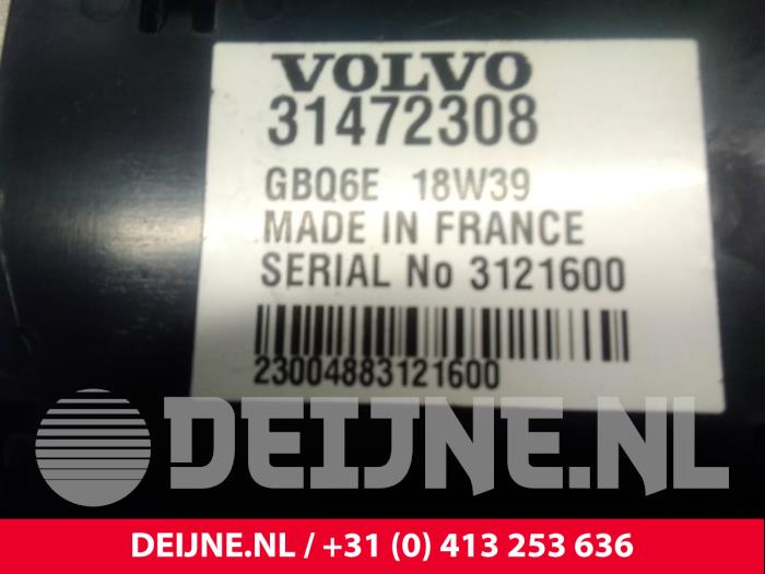 Telefoonhouder (diversen) van een Volvo V60 II (ZW) 2.0 D4 16V 2019