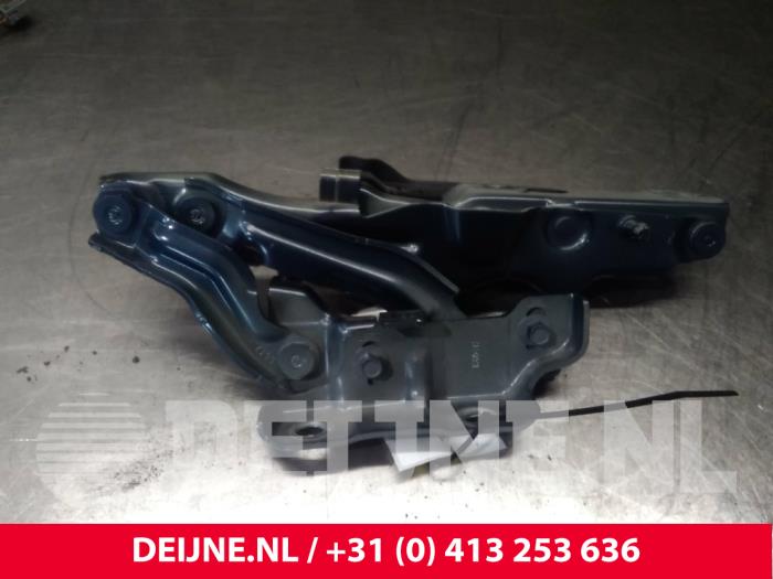 Volvo V90 Motorhaube Scharnier O17716