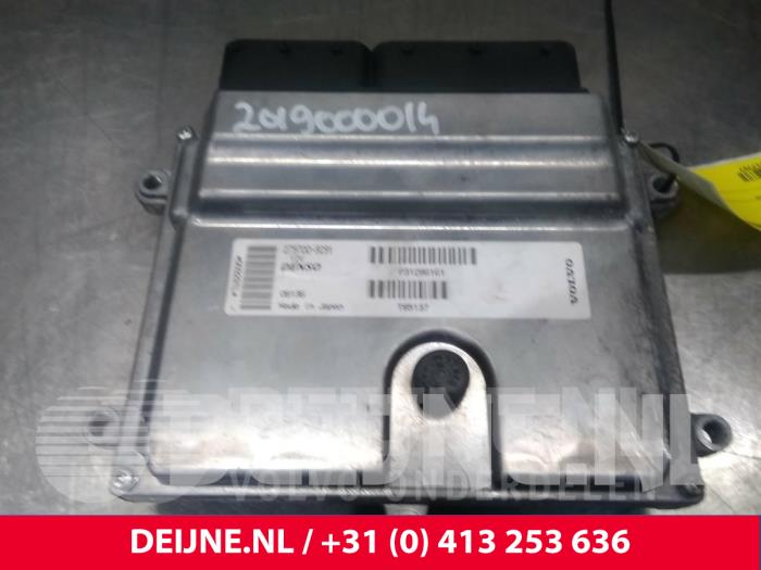 Volvo C70 Engine management computer O17757