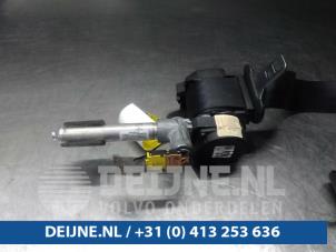 Volvo S60 Rear seatbelt, left O17892 photo 3