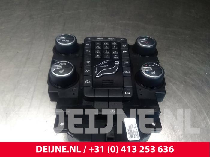 Volvo V40 Kachel Bedieningspaneel O18031