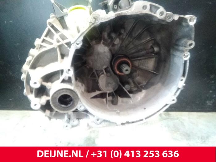 Volvo V40 Gearbox O18134