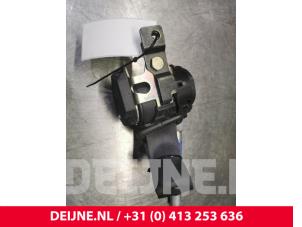Volvo C70 Front seatbelt, right O18428 photo 2