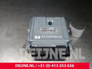 Volvo V40 Engine management computer O18497 photo 2