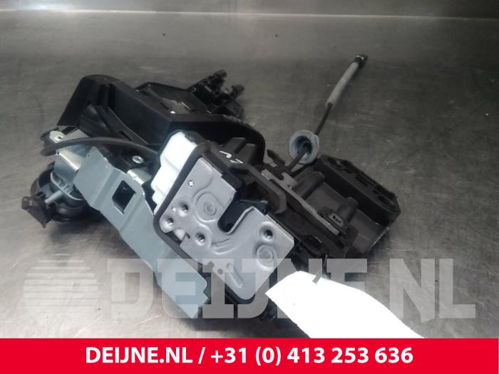 Volvo XC90 Türschlossmechanik 4-türig links vorne O18509