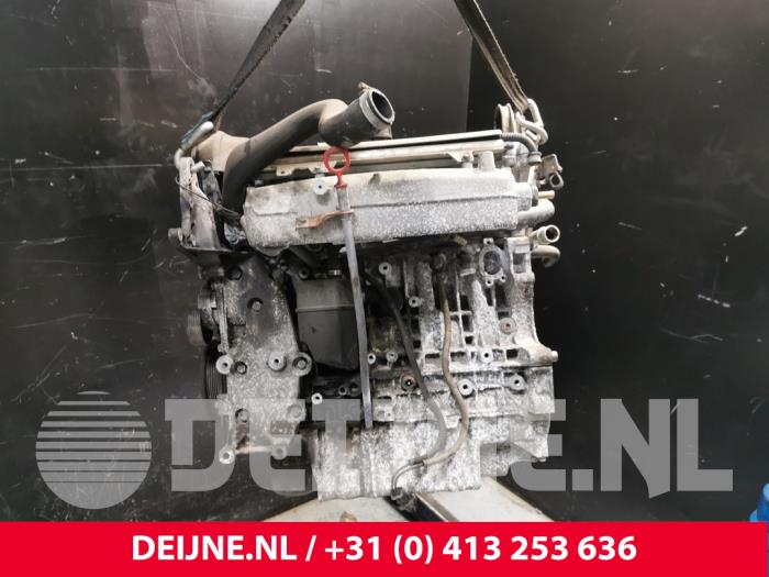 Motor van een Volvo C70 (NC) 2.0 T 20V 2004
