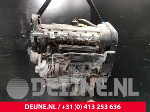 Motor van een Volvo C70 (NC) 2.0 T 20V 2004