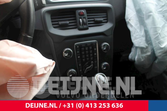Volvo V40 Heater control panel O18641