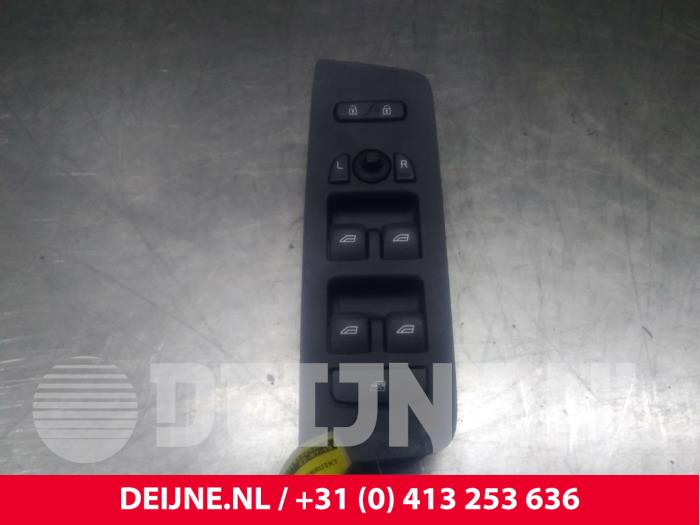 Volvo V40 Electric window switch O18644