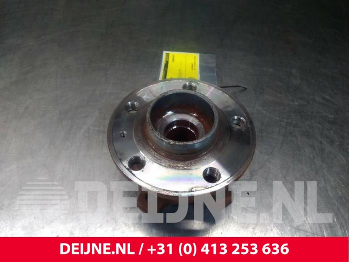 Volvo XC90 Front wheel bearing O18748