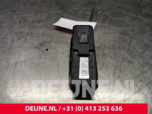 Volvo C30 Electric window switch O18787 photo 2