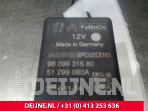 Volvo V40 Glow plug relay O18843 photo 3