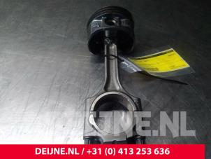 Gebruikte Zuiger Volvo XC90 I 2.9 T6 24V Prijs € 100,00 Margeregeling aangeboden door van Deijne Onderdelen Uden B.V.