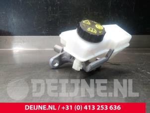 Gebruikte Hoofdremcilinder Volvo XC90 II 2.0 T8 16V Twin Engine AWD Prijs € 90,00 Margeregeling aangeboden door van Deijne Onderdelen Uden B.V.