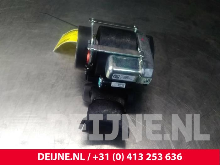 Volvo XC90 Veiligheidsgordel links-achter O19038