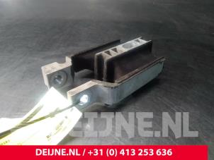 Gebruikte Motorsteun Volvo XC90 II 2.0 T8 16V Twin Engine AWD Prijs € 35,00 Margeregeling aangeboden door van Deijne Onderdelen Uden B.V.