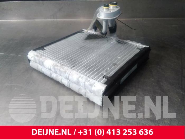 Aircoverdamper van een Volvo XC90 II 2.0 T8 16V Twin Engine AWD 2018
