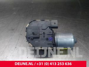 Volvo V40 Front wiper motor O19269 photo 2