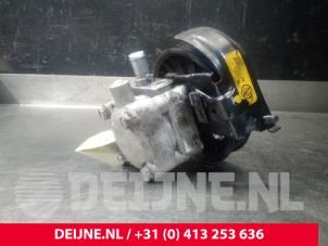 Volvo V40 Power steering pump O19556 photo 2