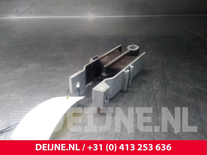 Volvo S60 Engine mount O19679