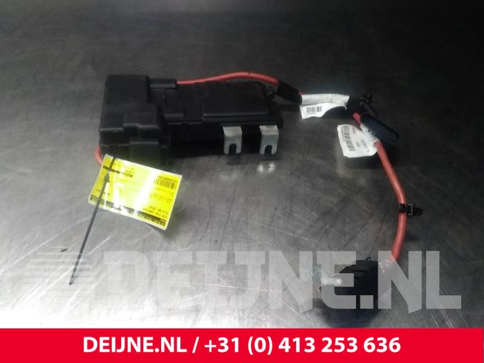 Gebruikte Start/Stop computer Volvo S60 II (FS) 2.0 T3 16V Prijs € 40,00 Margeregeling aangeboden door van Deijne Onderdelen Uden B.V.