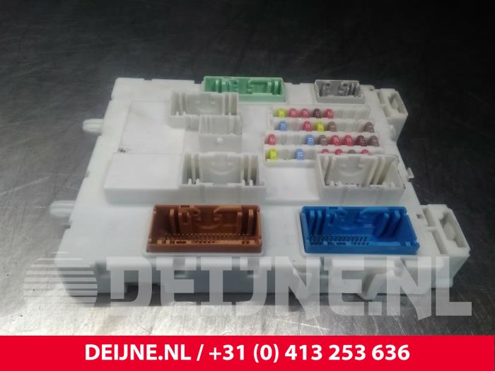 Gebruikte Central electronic module Volvo V40 (MV) 1.6 D2 Prijs € 100,00 Margeregeling aangeboden door van Deijne Onderdelen Uden B.V.