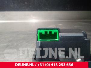 Volvo V40 Brake assist sensor O19713 photo 3