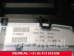 Volvo V70 Tacho - Kombiinstrument KM O19920 foto 3