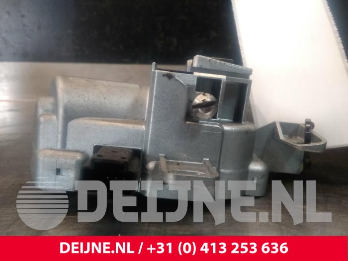 Volvo V50 Elektronisch kontaktslot O20241