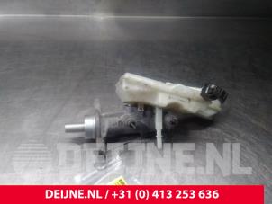 Volvo V40 Master cylinder O20268 photo 3