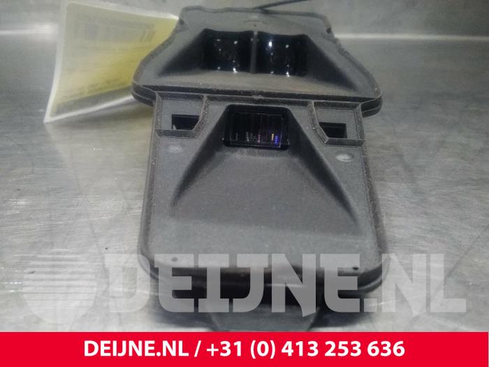 Gebruikte Sensor Remassistent Volvo S80 (AR/AS) 2.4 D5 20V Autom. Prijs € 32,50 Margeregeling aangeboden door van Deijne Onderdelen Uden B.V.