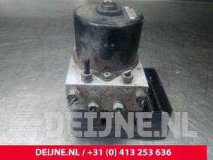 Volvo V50 ABS Pomp O20426 foto 2