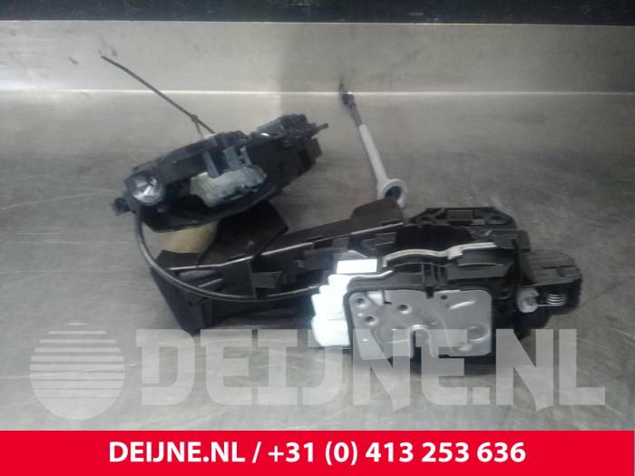 Volvo XC90 Türschlossmechanik 4-türig rechts vorne O20539