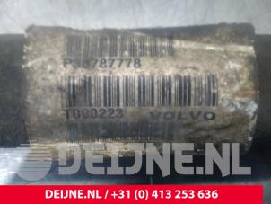 Volvo C70 Front drive shaft, left O20673 photo 3