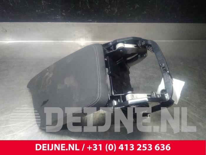 Volvo XC90 Armlehne O20700