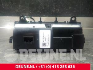 Volvo XC90 Heater control panel O20705 photo 2