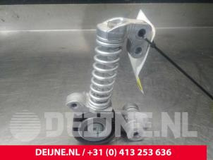 Gebruikte Spanrol Multiriem Volvo XC90 II 2.0 D5 16V AWD Prijs € 60,00 Margeregeling aangeboden door van Deijne Onderdelen Uden B.V.