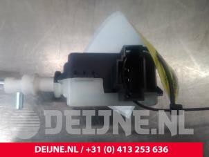 Volvo S80 Tankklep Vergrendelingsmotor O20762 foto 3