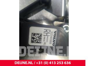 Volvo XC90 Xenon hoogteregelaar O20782 foto 2