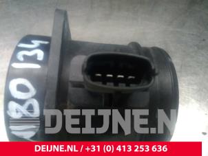 Volvo V40 Air mass meter O21002 photo 3