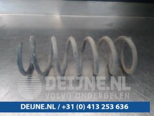 Volvo V70 Schroefveer achter O21052 foto 2