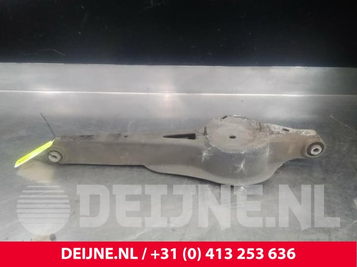 Volvo V70 Federteller rechts hinten O21059