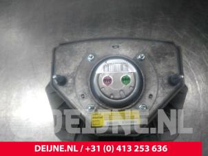 Volvo XC90 Left airbag (steering wheel) O21263 photo 2