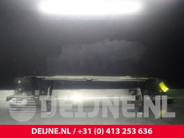 Volvo XC90 Front panel O21397