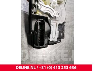 Volvo V40 Front door lock mechanism 4-door, right O21473 photo 3