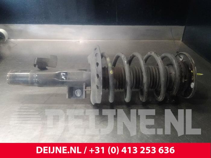 Volvo S80 Schokdemperpoot links-voor O21716