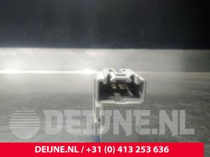 Volvo V40 Brake light switch O21851 photo 3