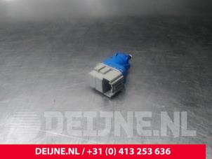 Volvo V40 Brake light switch O21851 photo 2